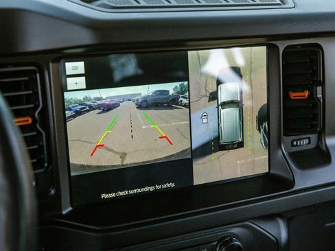 Used 2022 Ford Bronco Badlands AWD/4WD image 15