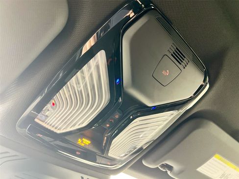 Used 2018 BMW X3 xDrive30i image 11