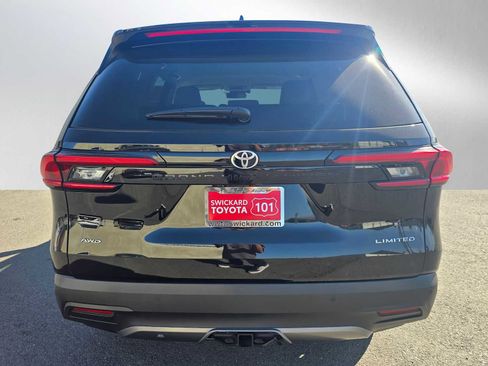 Used 2024 Toyota Grand Highlander Limited image 4