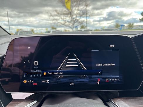 New 2026 Chevrolet Suburban LT w/ Comfort Package image 13