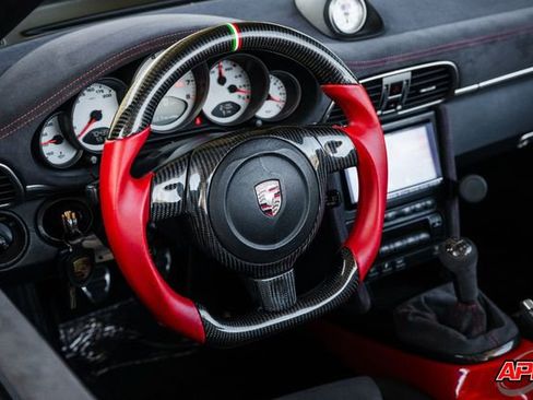 Used 2005 Porsche 911 Carrera S image 6