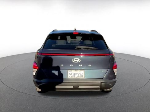 Used 2025 Hyundai Kona SEL image 11