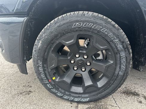 New 2026 RAM 1500 Big Horn AWD/4WD image 31