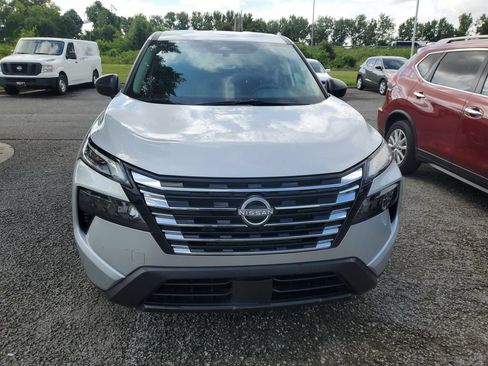 Certified 2025 Nissan Rogue S AWD/4WD image 3