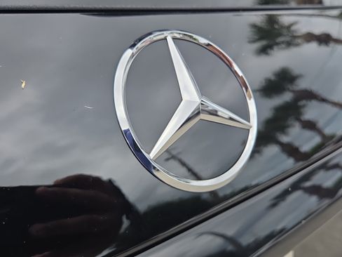 Used 2026 Mercedes-Benz GLC 300 image 37