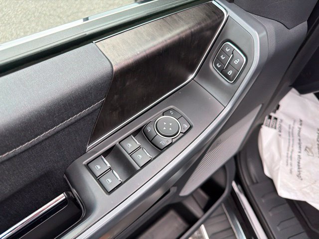 Used 2022 Ford F150 Lariat AWD/4WD image 12