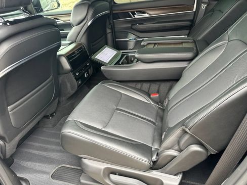 Used 2024 Jeep Grand Wagoneer Series I AWD/4WD image 15