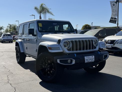 Used 2024 Jeep Wrangler Unlimited Sahara AWD/4WD image 1