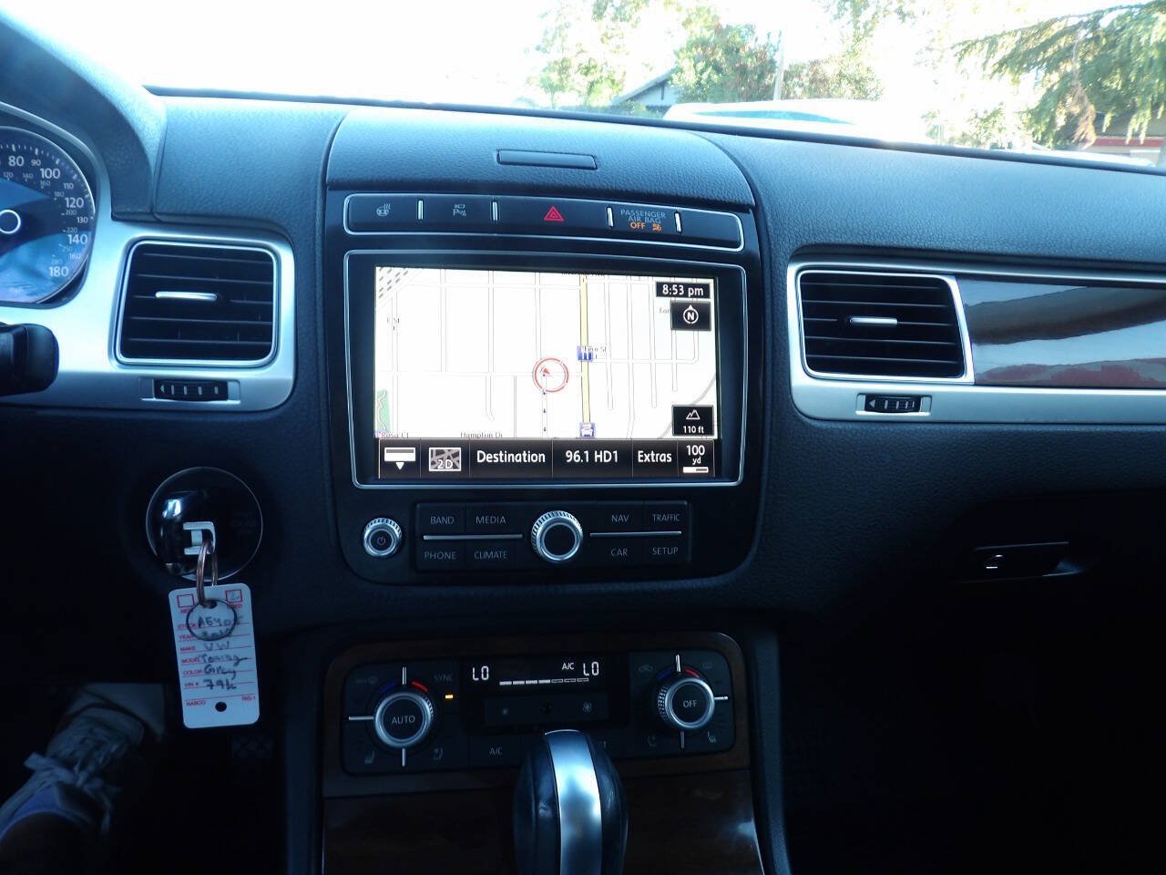 Used 2016 Volkswagen Touareg VR6 AWD/4WD image 7