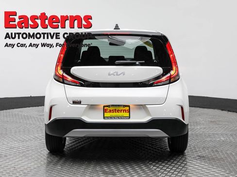 Used 2025 Kia Soul LX w/ LX Technology Package image 6