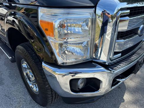 Used 2016 Ford F250 XLT w/ XLT Premium Package image 7