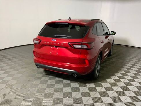 Used 2024 Ford Escape ST-Line w/ Cold Weather Package FWD image 9