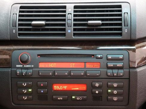 Used 2004 BMW 325Ci Convertible image 33