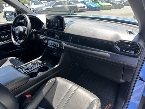 Used 2024 Honda Pilot TrailSport image 20