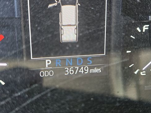 Used 2020 Toyota Tundra SR5 w/ SR5 Leather Package image 15