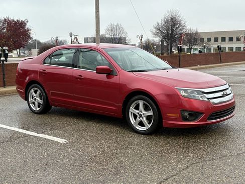 Used 2011 Ford Fusion SE image 1