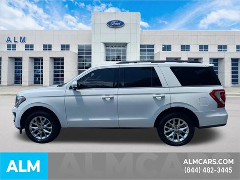 Certified 2021 Ford Expedition XLT RWD image 9