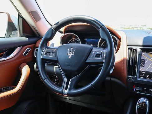 Used 2017 Maserati Levante S AWD/4WD image 20