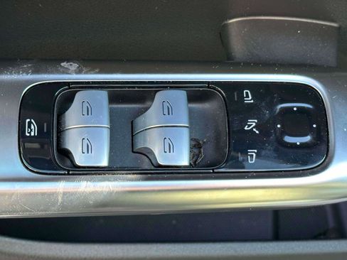 Used 2025 Mercedes-Benz C 300 4MATIC Sedan image 13