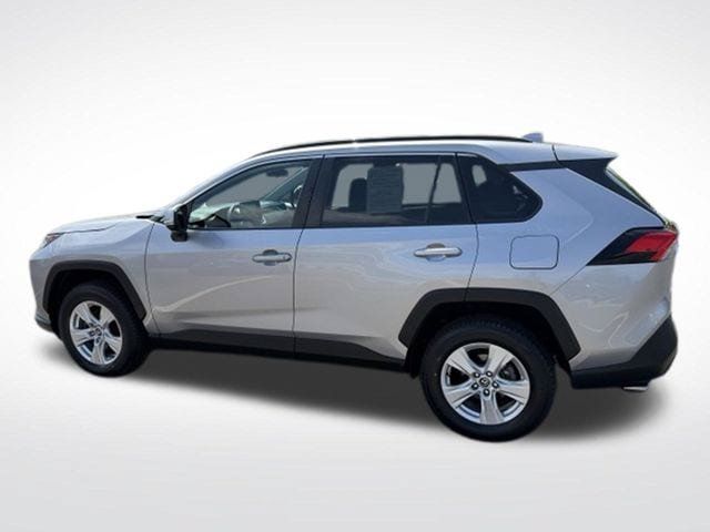 Used 2021 Toyota RAV4 XLE w/ Convenience Package AWD/4WD image 6