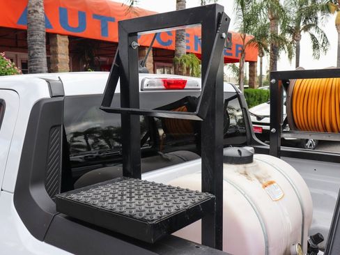 Used 2022 Ford Maverick XL image 9