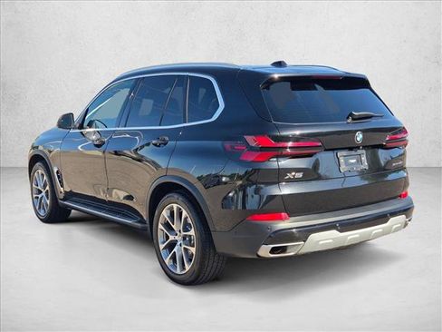 Used 2024 BMW X5 sDrive40i w/ Premium Package RWD image 9