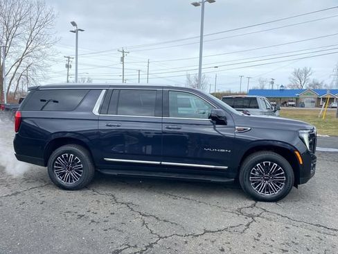 Used 2026 GMC Yukon XL Elevation w/ LPO, Floor Liner Package AWD/4WD image 7