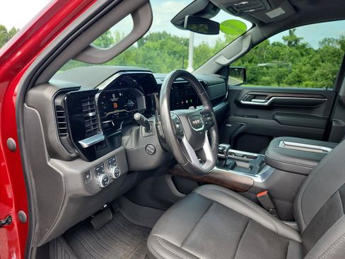 Used 2022 GMC Sierra 1500 SLT w/ SLT Premium Package AWD/4WD image 17