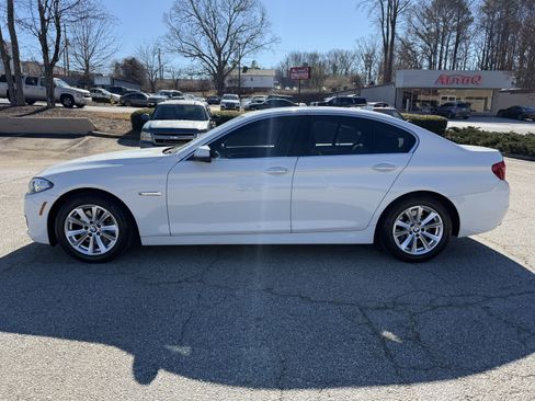 Used 2015 BMW 528i Sedan image 2