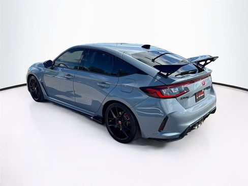 Used 2023 Honda Civic Type R image 5