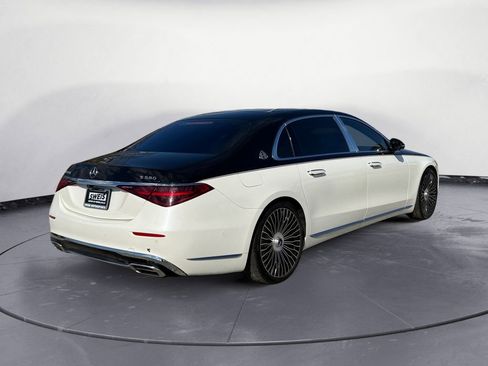 Used 2021 Mercedes-Benz Maybach S 580 4MATIC image 5