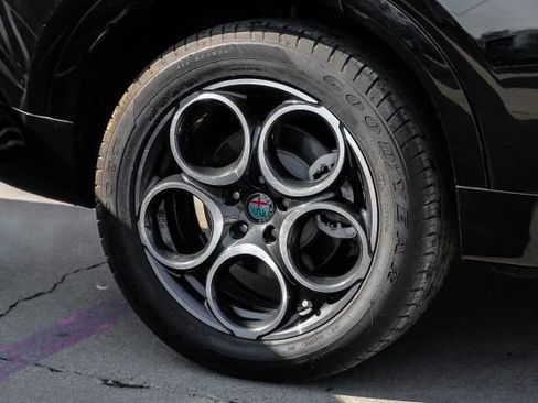 Used 2024 Alfa Romeo Tonale Ti w/ Premium Interior Package image 62