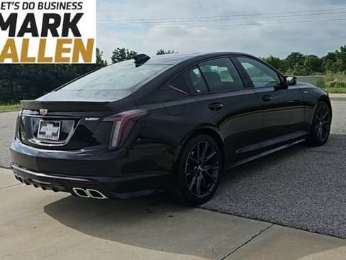Used 2025 Cadillac CT5 V RWD image 8