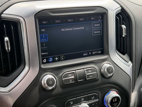 Used 2022 GMC Sierra 1500 Elevation image 20