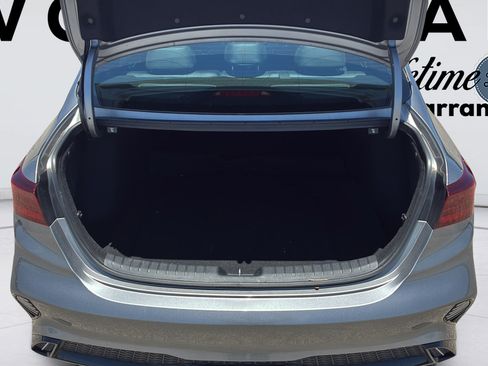 Used 2024 Kia Forte GT-Line w/ GT-Line Premium Package FWD image 10
