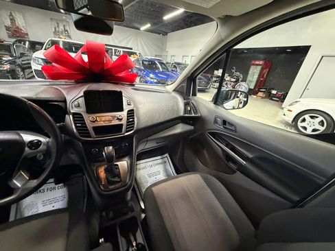 Used 2022 Ford Transit Connect XL FWD image 30
