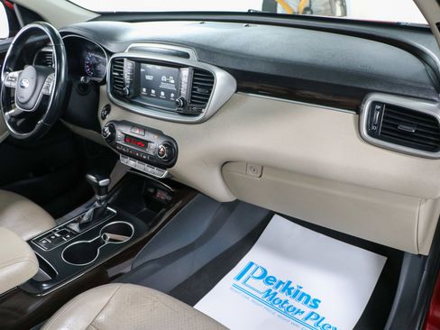 Used 2020 Kia Sorento EX image 27