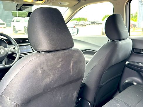 Used 2025 Nissan Kicks Play S w/ Interior Electronics Package image 17