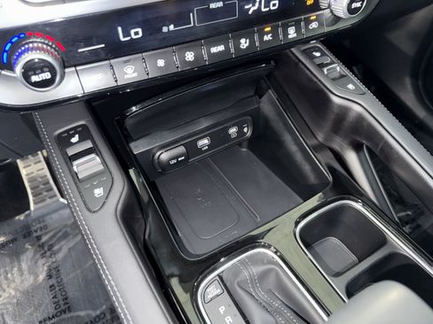 Used 2025 Kia Telluride SX Prestige X-Line AWD/4WD image 33
