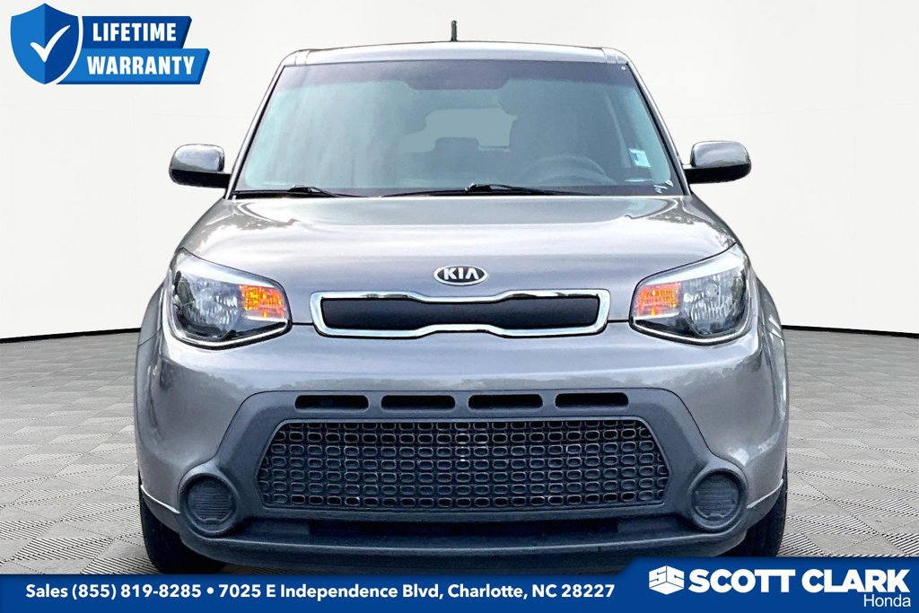 Used 2016 Kia Soul FWD image 2