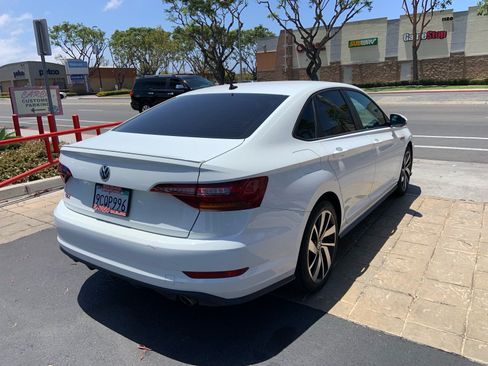 Used 2019 Volkswagen Jetta GLI FWD image 7