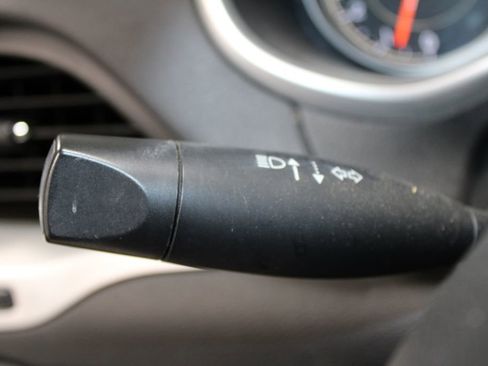 Used 2017 Jeep Cherokee Trailhawk w/ Comfort/Convenience Group image 26