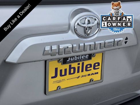 Used 2024 Toyota 4Runner SR5 AWD/4WD image 30