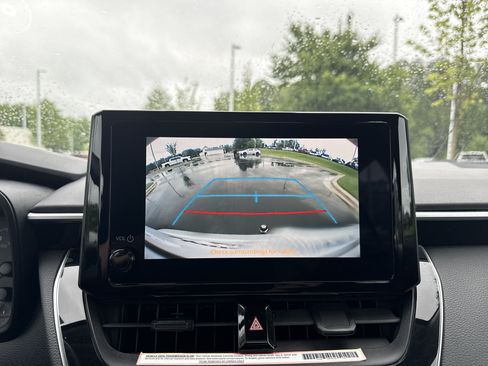 Used 2023 Toyota Corolla LE FWD image 25