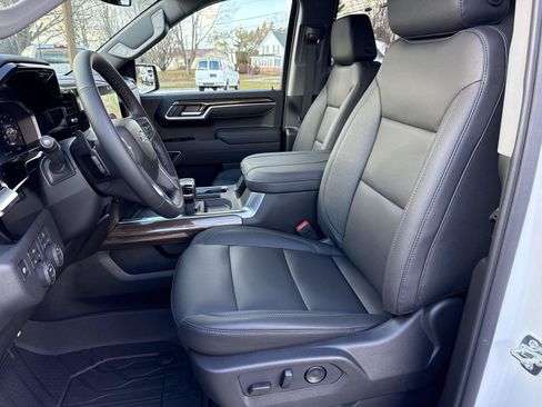 New 2026 Chevrolet Silverado 1500 RST w/ Convenience Package II AWD/4WD image 12