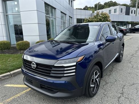 Certified 2025 Nissan Kicks SV image 4