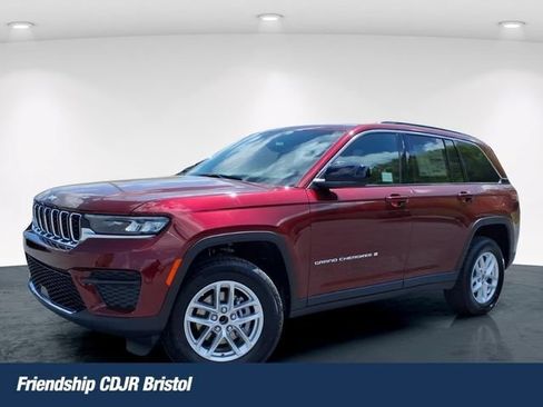 New 2026 Jeep Grand Cherokee Laredo X AWD/4WD image 1