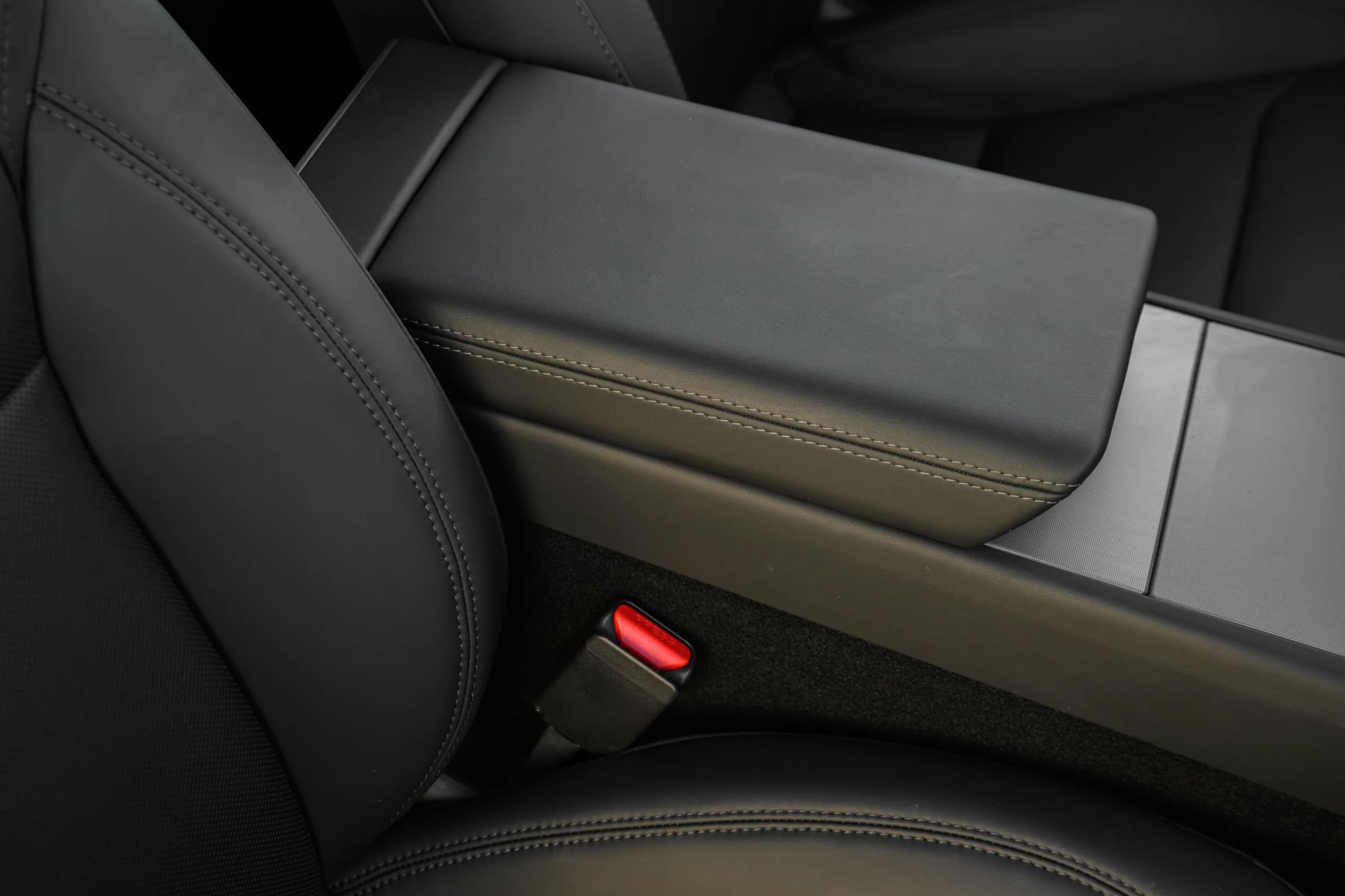 Used 2026 Tesla Model Y AWD image 36