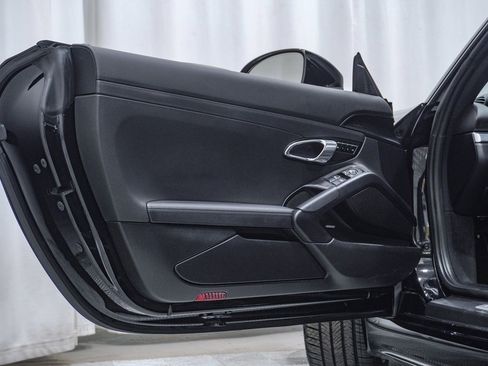 Used 2017 Porsche 718 Cayman S image 29