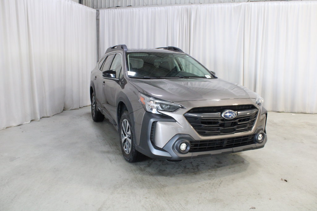 Used 2024 Subaru Outback Premium AWD/4WD image 39